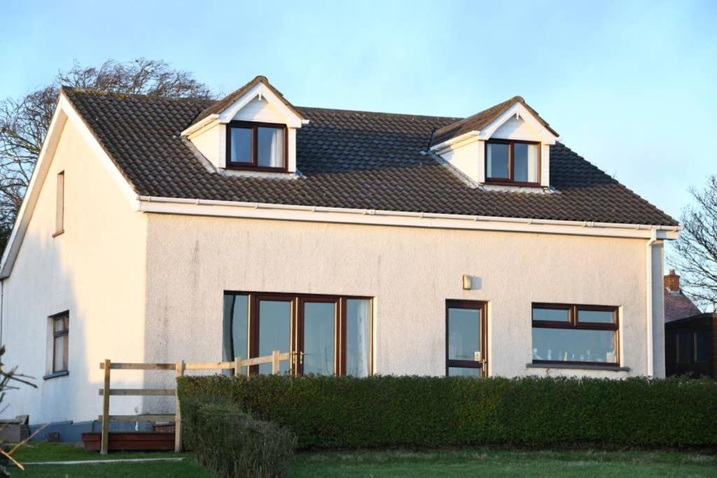 Whitehead Holiday Cottage Exterior photo